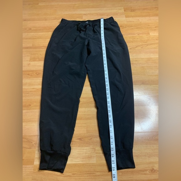 Joe Fresh Active Black Four-Way Stretch Joggers - Size 10 - Picture 5 of 8